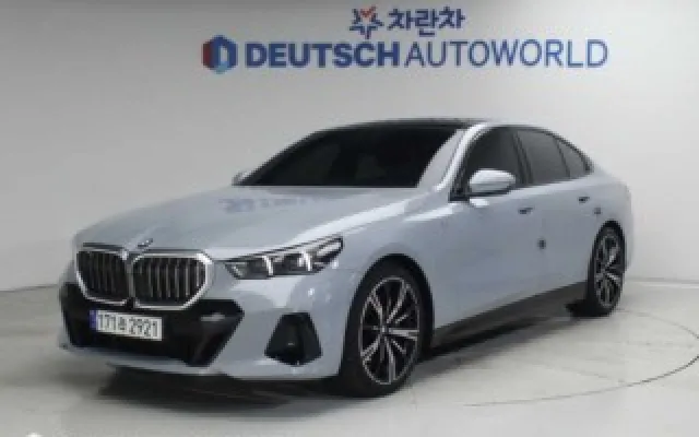 5시리즈 (G60) 530i xDrive