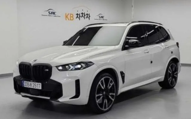 X5 (G05) M60i
